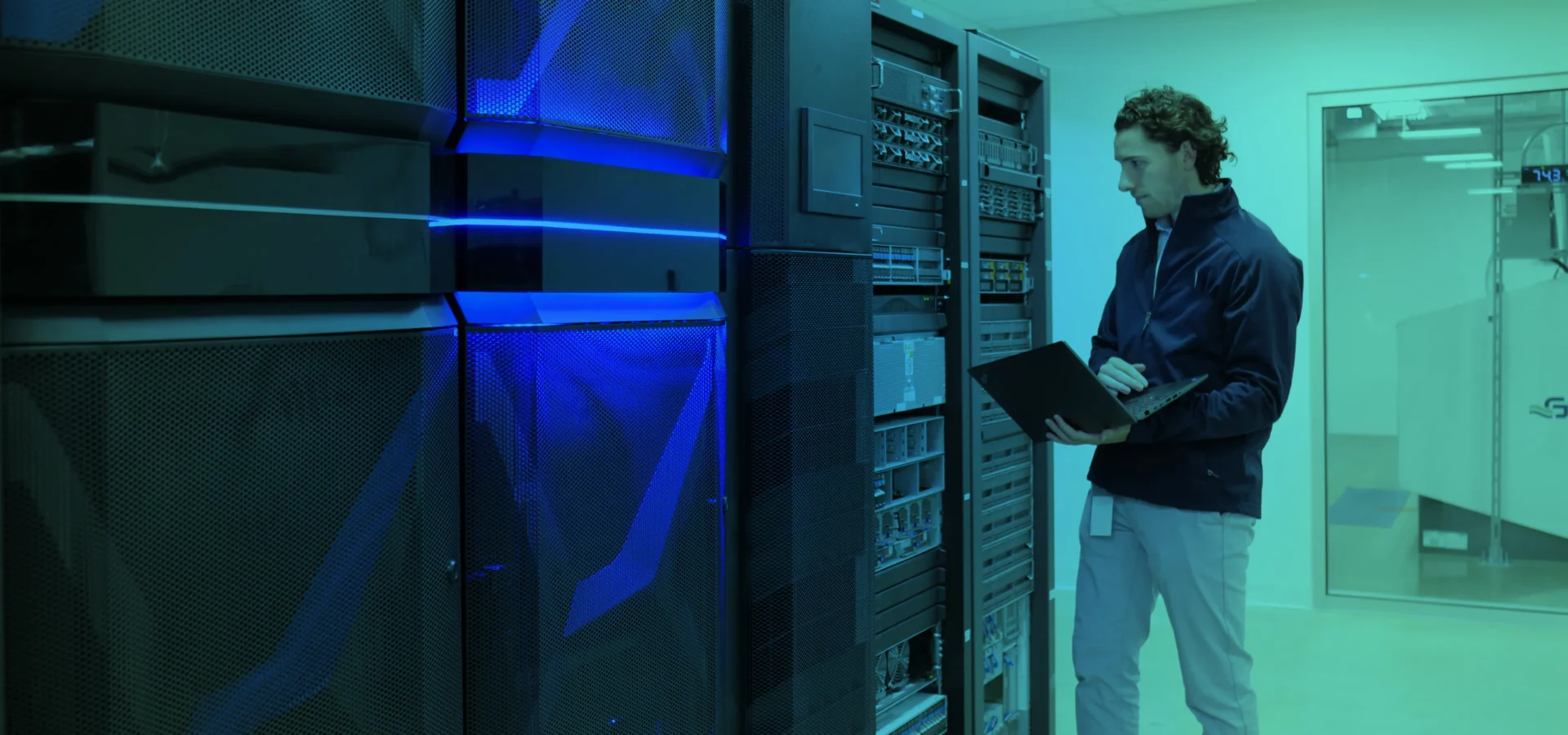 Tecnico che fornisce assistenza hardware di terze parti