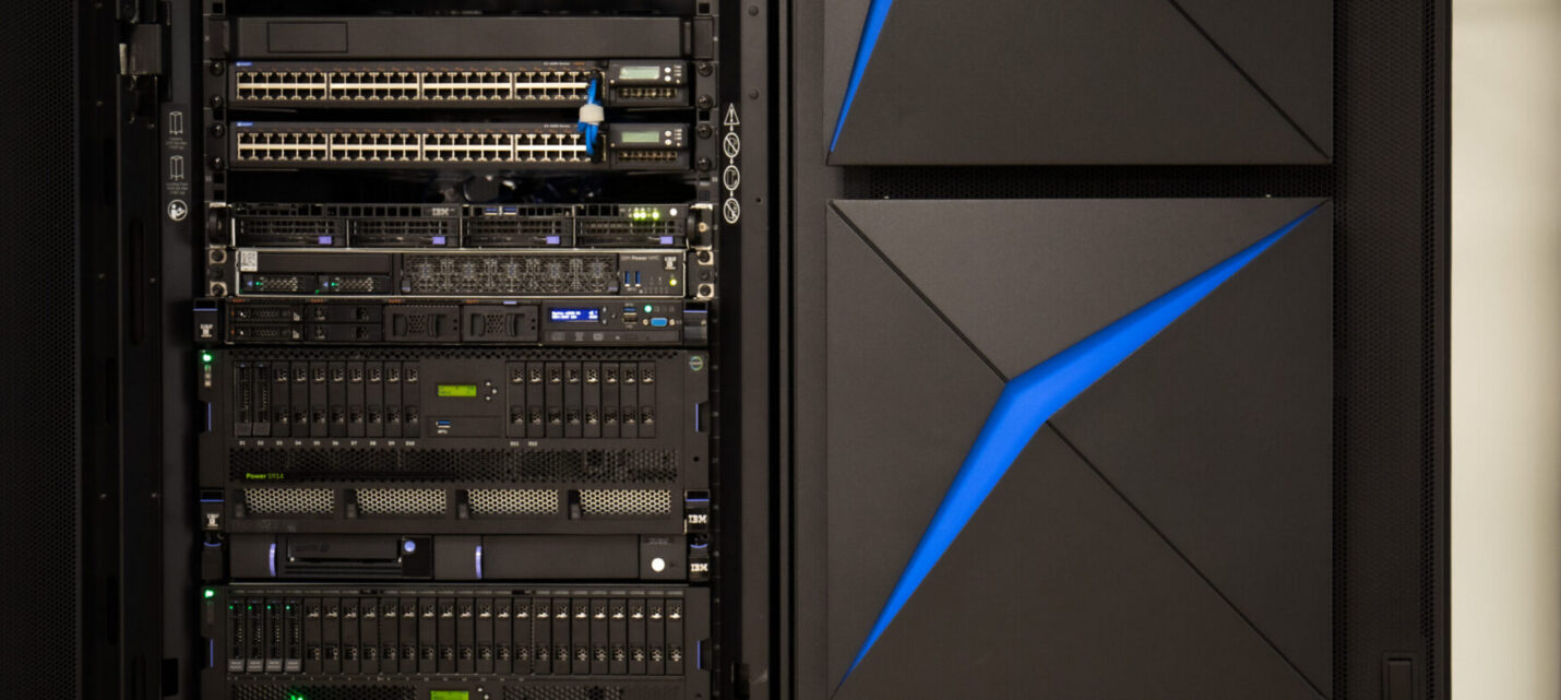 servicio de mantenimiento de servidores prestado por un tercero