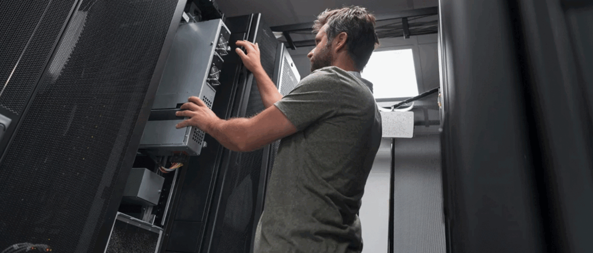 data center movers taking out it equipment